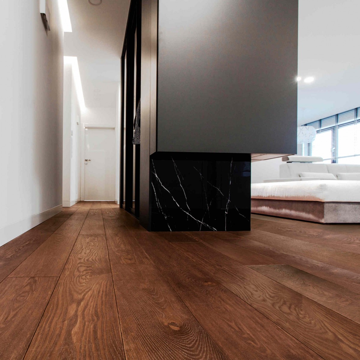 długie deski drewniane