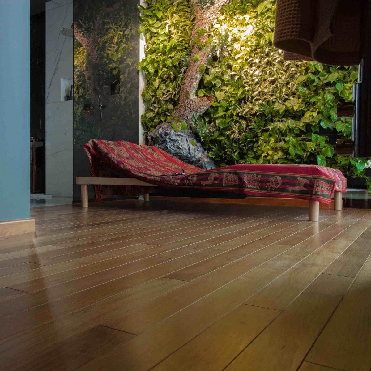 podłoga egzotyczna teak